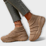 Ailís - Stylish and Cozy Sneakers
