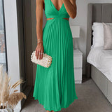 Íde - Sleeveless Midi Dress with Elegant Design