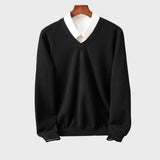 Éanna - Chic V-Neck Sweater