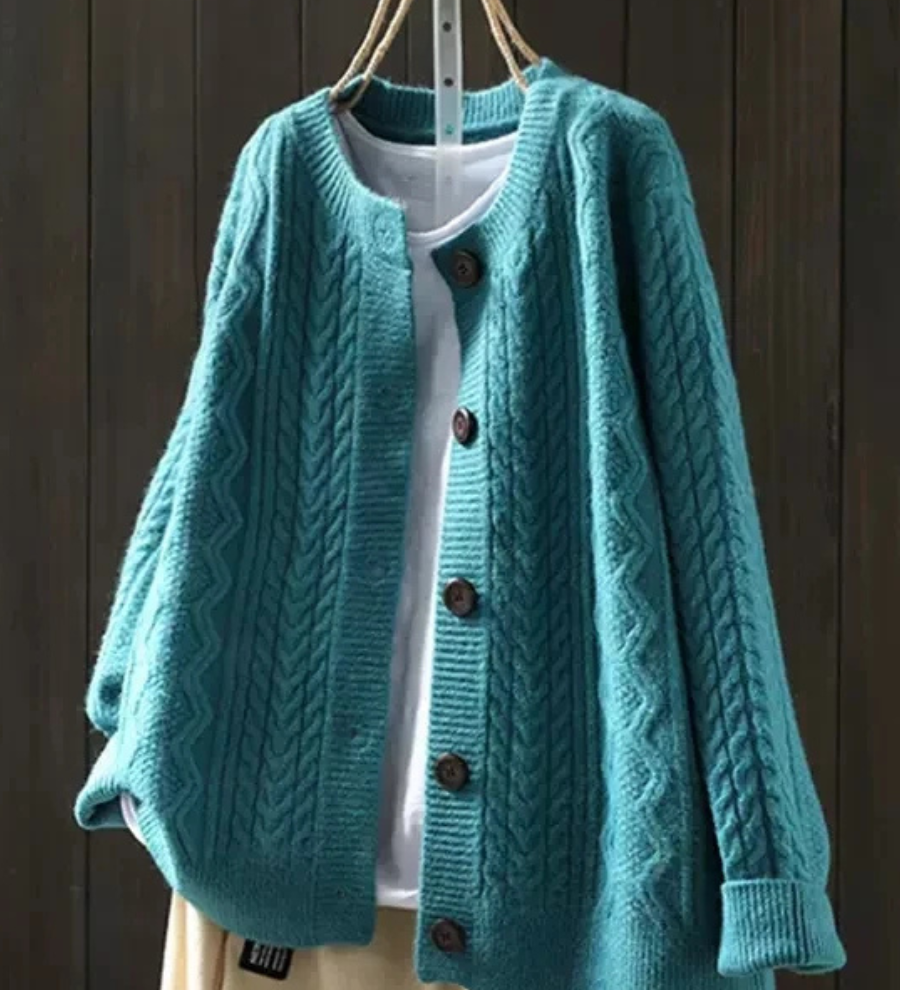 Clodagh - Chic Braided Cardigan