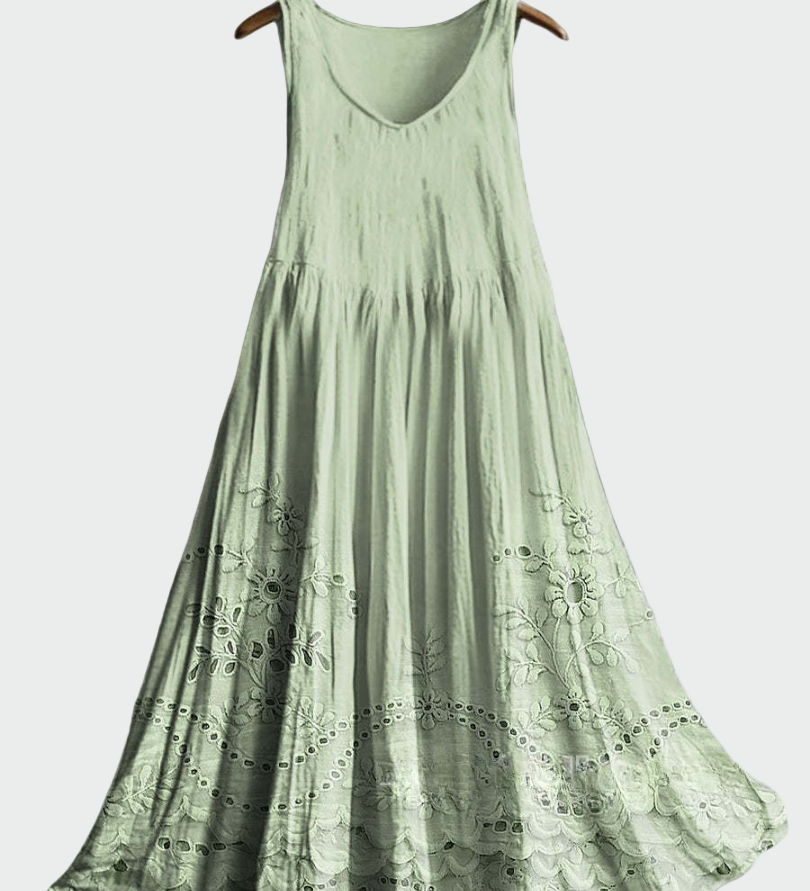 Fiona - Dress in English Style