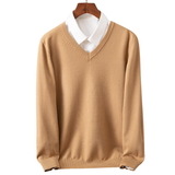 Éanna - Chic V-Neck Sweater