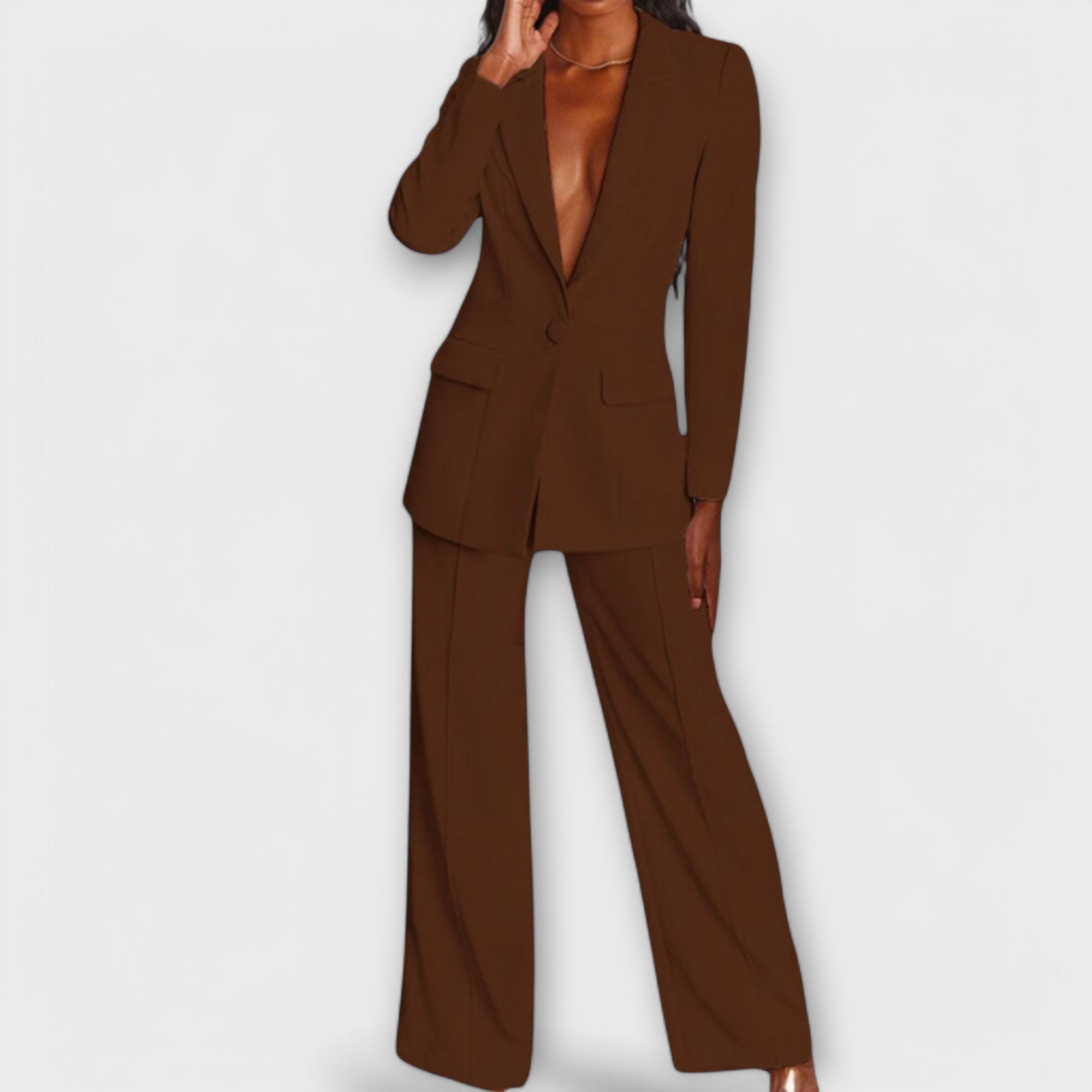 Ciara - Elegant Structured Ensemble