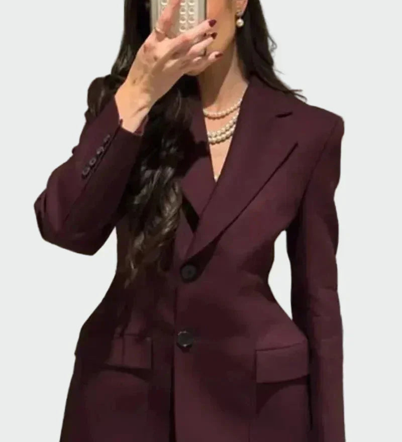 Sadhbh - Sophisticated Chic Blazer