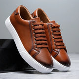 Seán - Chic Sneakers