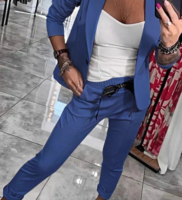 Róisín - Sophisticated Chic Ensemble