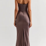 Aveen - Graceful Maxi Dress