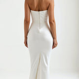 Aveen - Graceful Maxi Dress