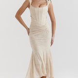 Nóra - Chic Maxi Dress