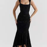 Nóra - Chic Maxi Dress